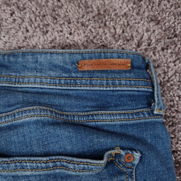 Pilcro Anthropologie Slim Boyfriend Jeans 27 Patterned Knee Patches FLAW - Picture 13 of 16